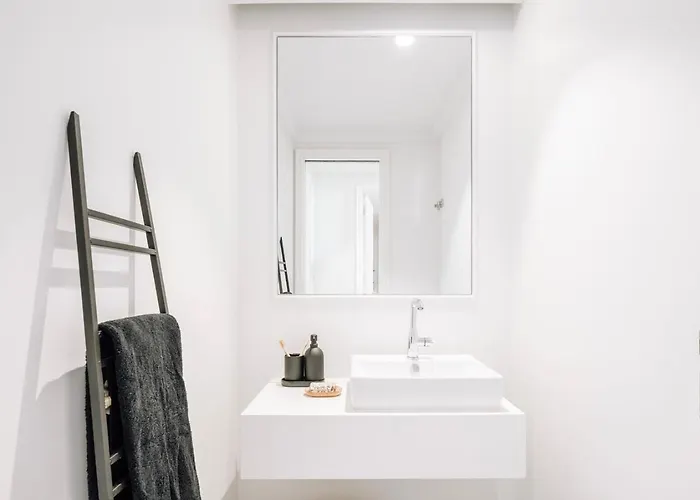 Appartement Brulle - 2 Bedrooms, Gym And Pool In Arroios Lissabon
